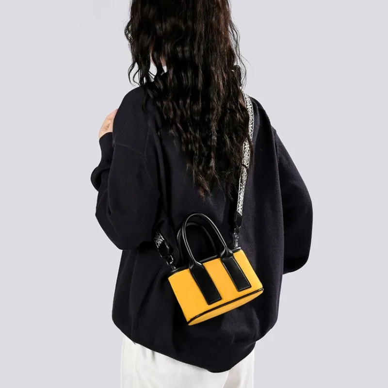 Vintage Textured Original Retro Diaper Bag Casual Simple Stylish Clutch Mini Leather Women’s Crossbody Bag Luxury - الصورة 4