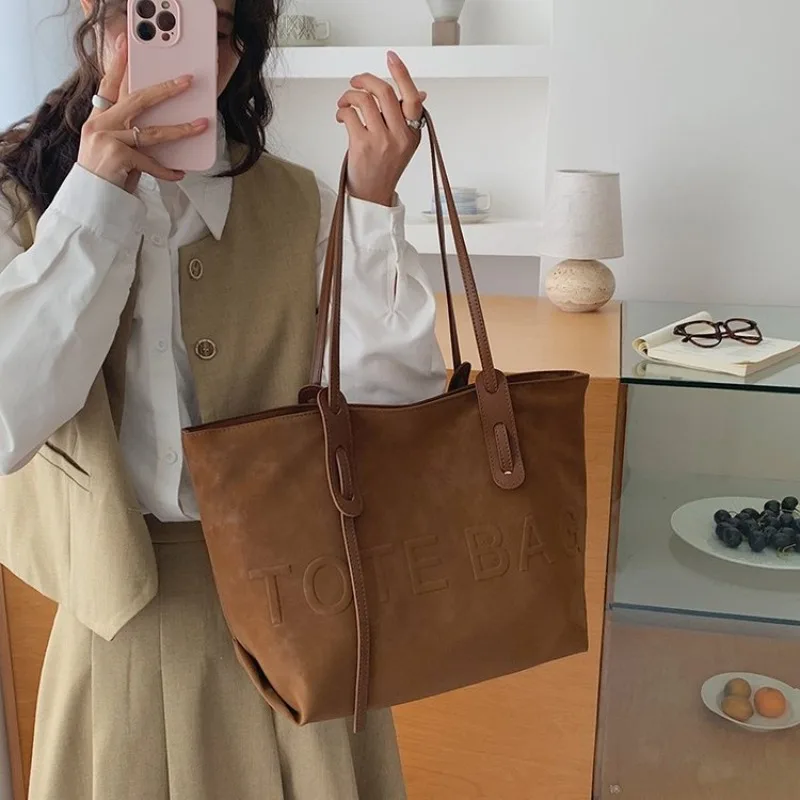 Best Elegant Diaper Bag, Minimalist Vintage Leather Crossbody, Women’s Large Capacity Trendy Commuter Tote - الصورة 3